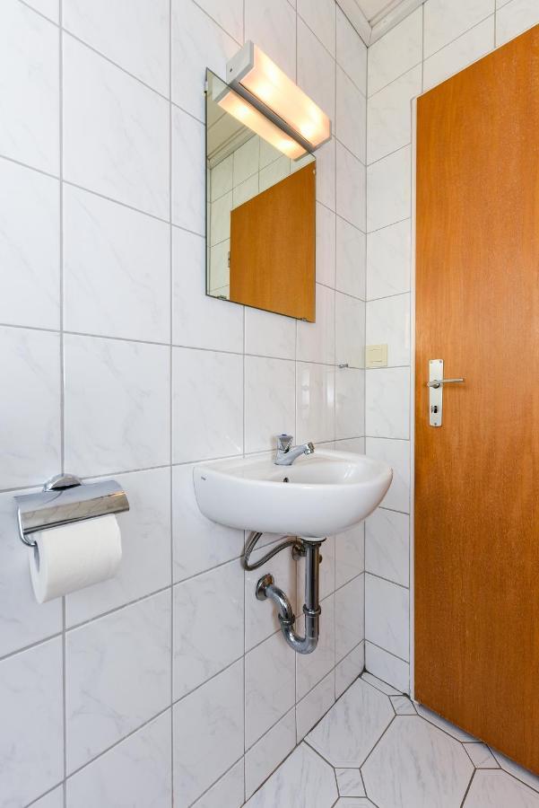 Ferienwohnungen Im Haus Waterkant Нойгарлінгерзіль Екстер'єр фото