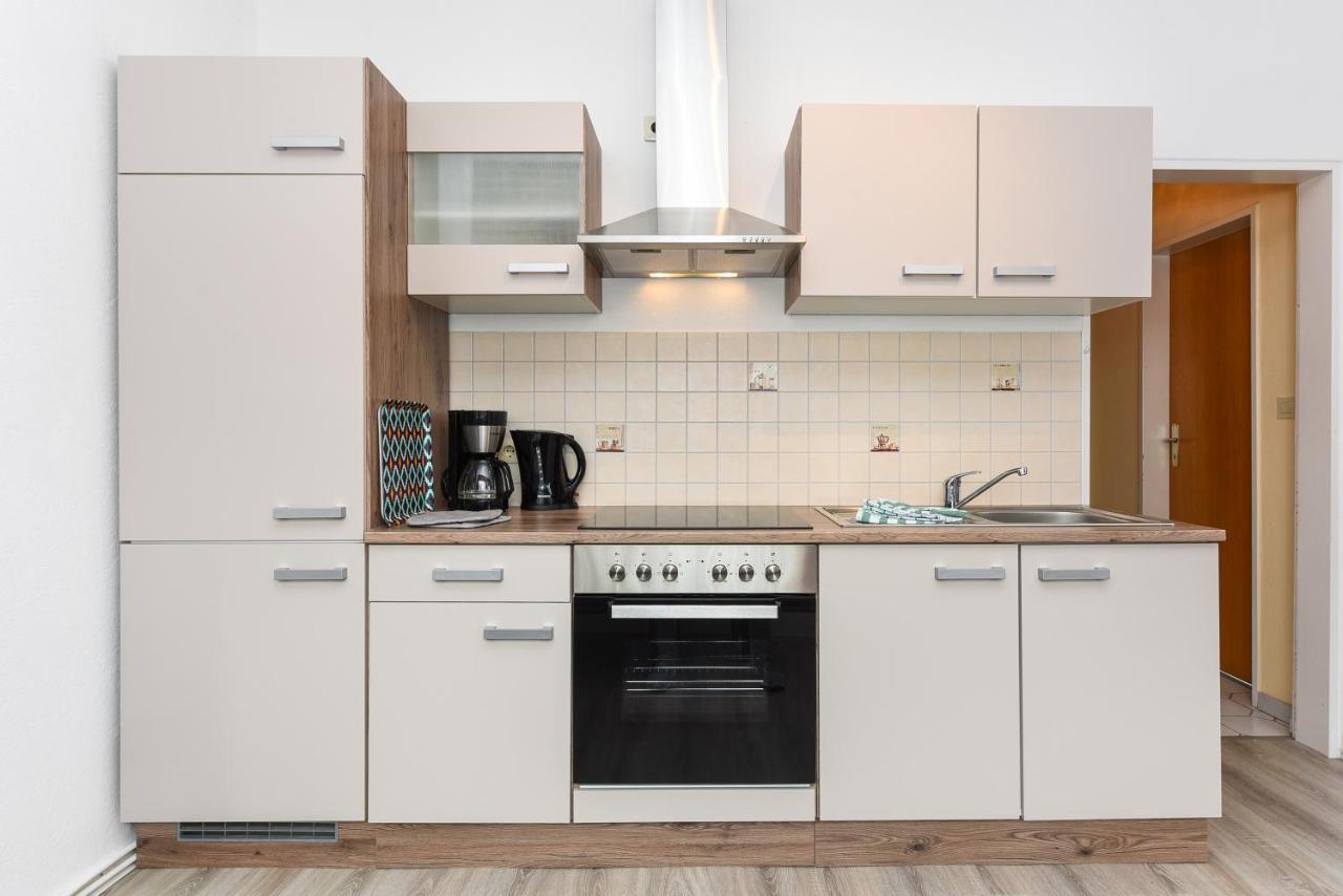 Ferienwohnungen Im Haus Waterkant Нойгарлінгерзіль Екстер'єр фото