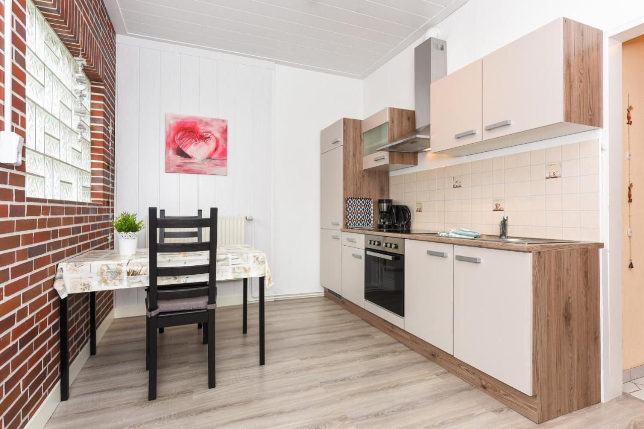 Ferienwohnungen Im Haus Waterkant Нойгарлінгерзіль Екстер'єр фото