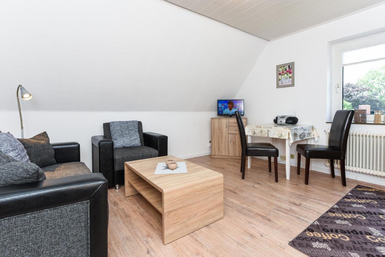Ferienwohnungen Im Haus Waterkant Нойгарлінгерзіль Екстер'єр фото