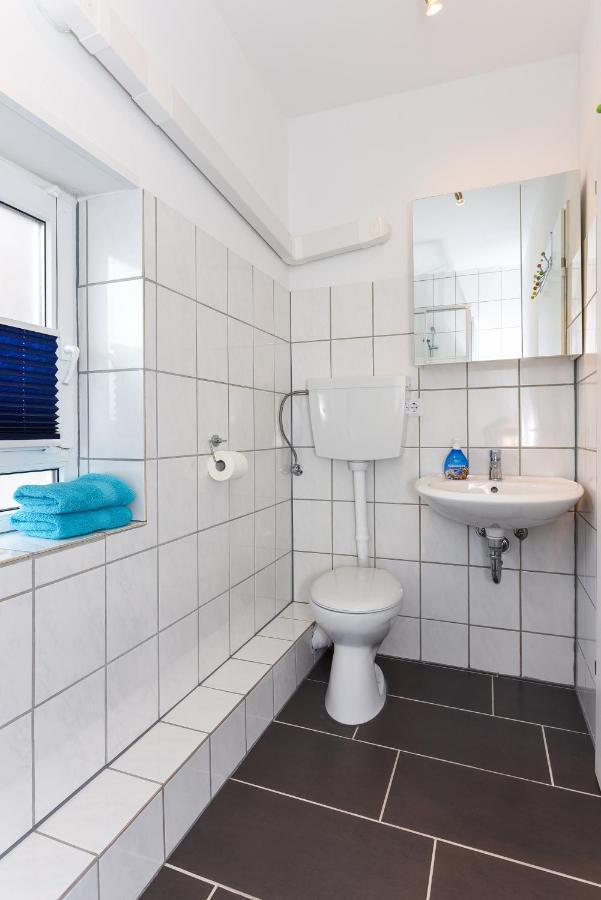 Ferienwohnungen Im Haus Waterkant Нойгарлінгерзіль Екстер'єр фото